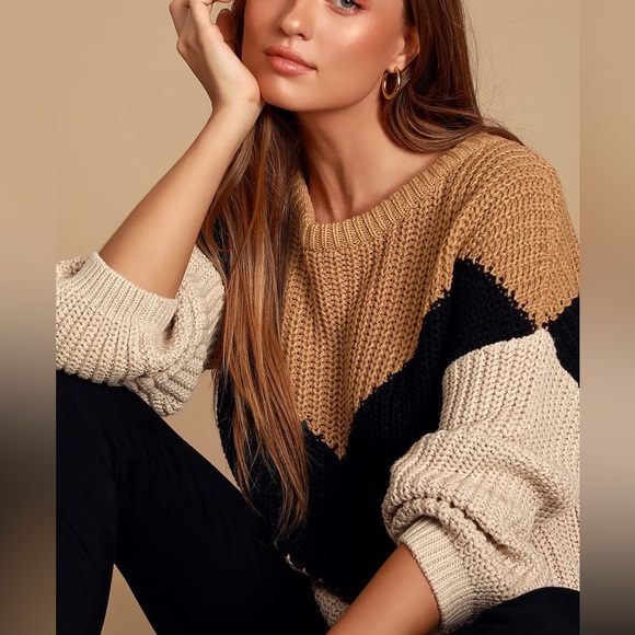 Comfy and cute sweater. Women’s small - Picture 1 of 6